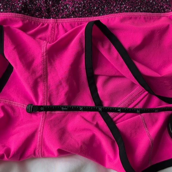 Lululemon size 8 hot pink shorts with black trim - Picture 8 of 8